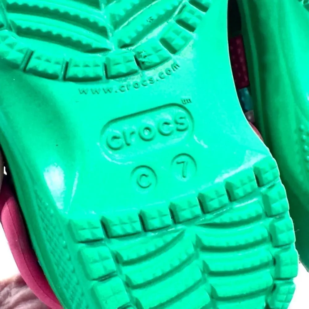 Crocs special edition Disney Parks holiday mules with attached present pegs 7